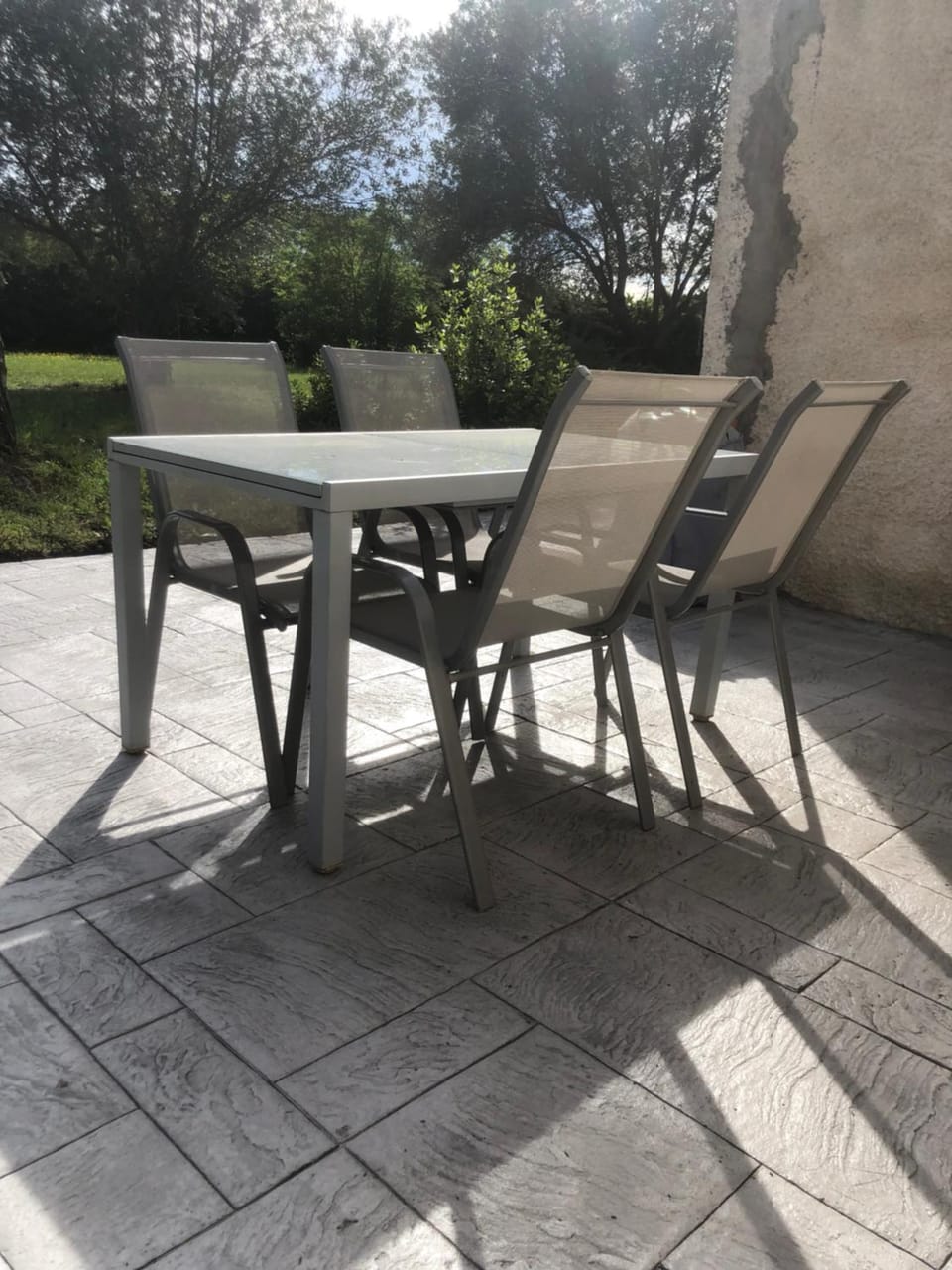 Patio, Dining area