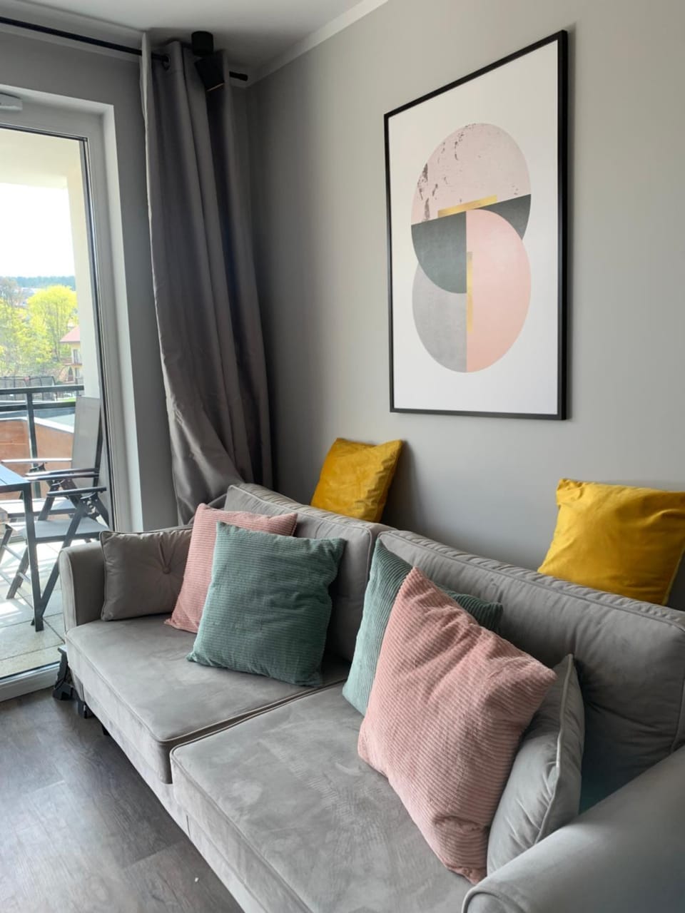 Living room, Seating area