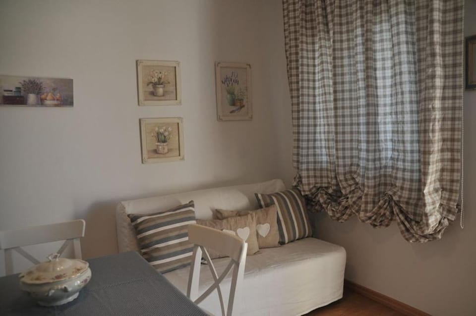 LA PAVONCELLA suite Apartment in Orosei
