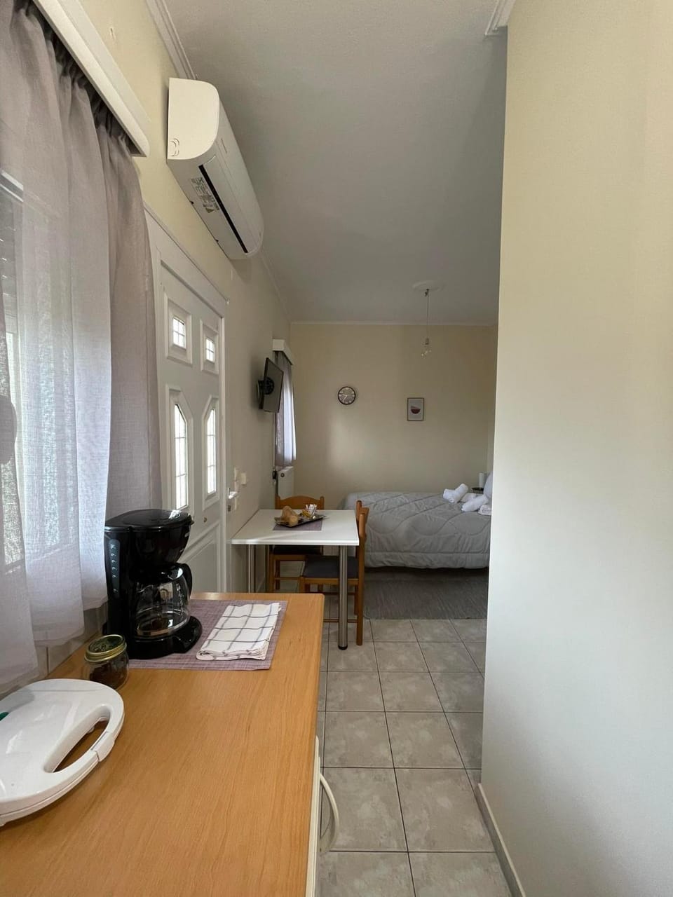 Coffee/tea facilities, Photo of the whole room