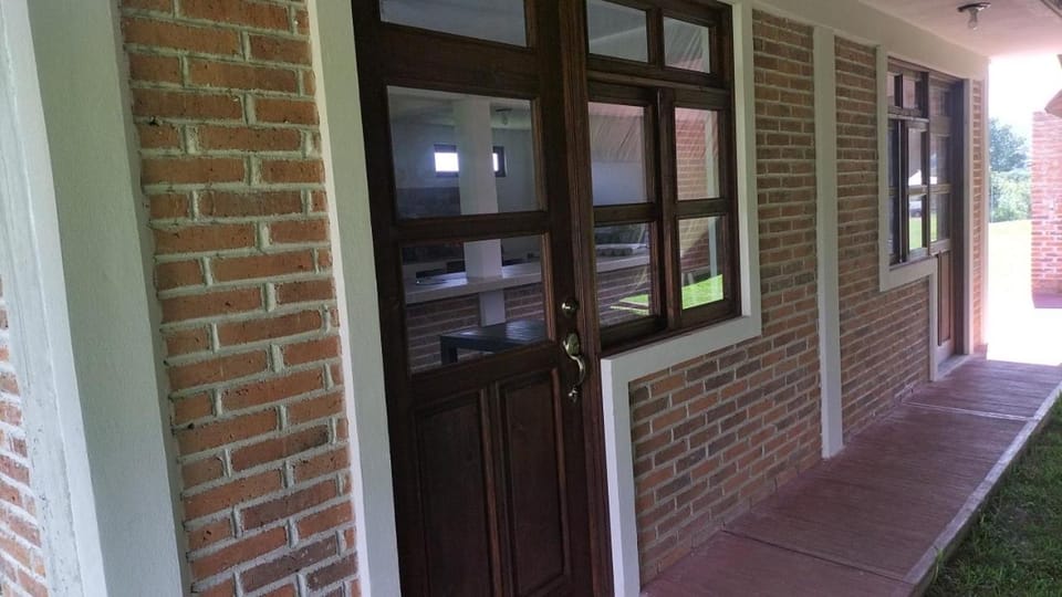 Restaurant/places to eat, Kitchen or kitchenette