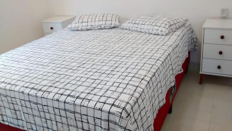 Casa residencial arejada em bairro tranquilo Apartment in Itatiba