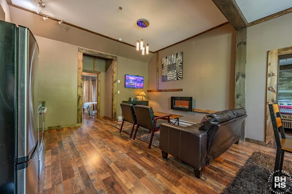 Downhill Lodge Condominium Apartment in Lake Placid