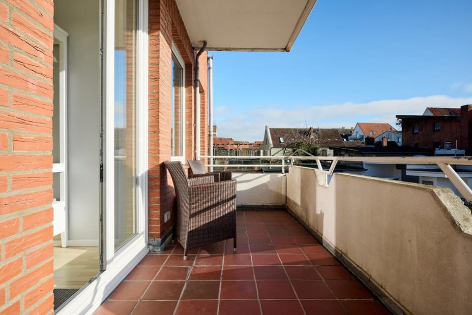 Property building, Balcony/Terrace