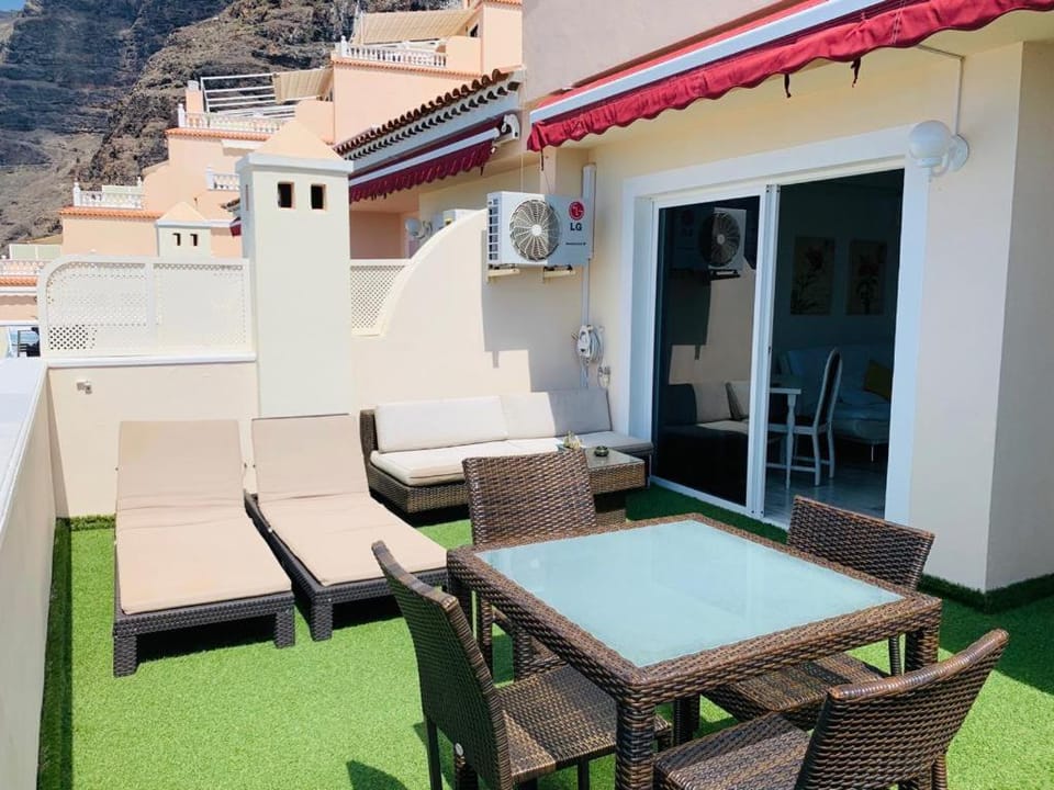 Day, Balcony/Terrace