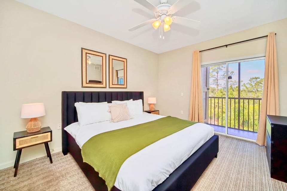 Bed, Bedroom