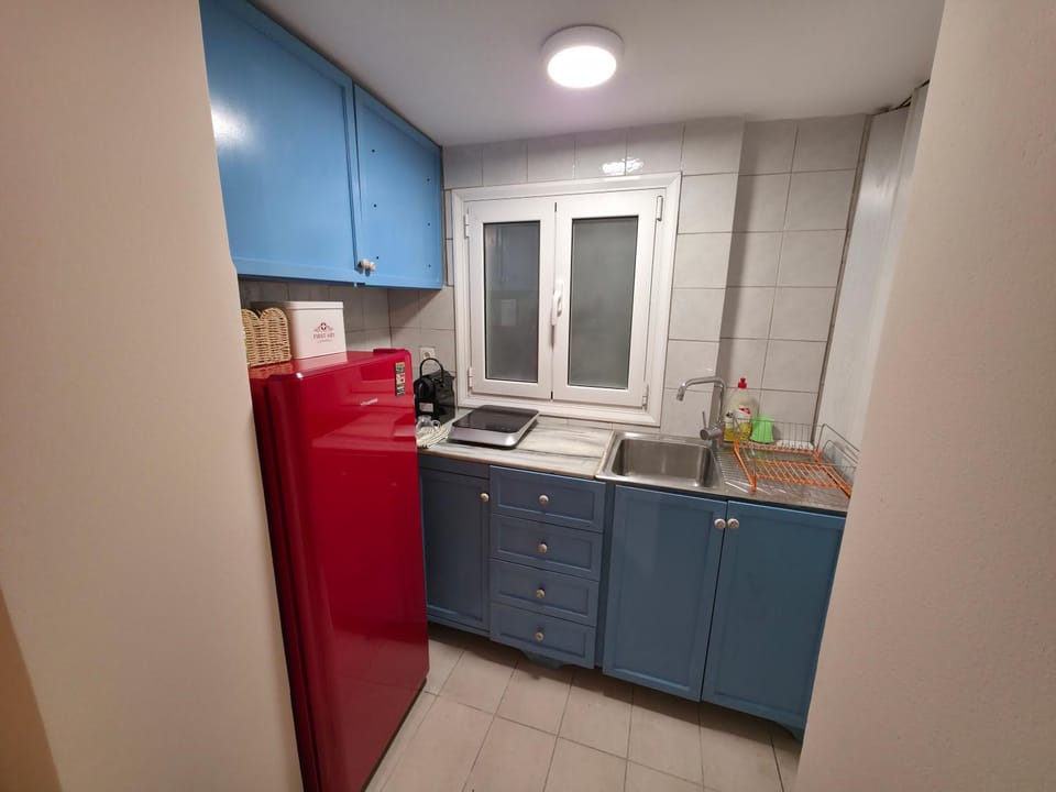 Kitchen or kitchenette, stove