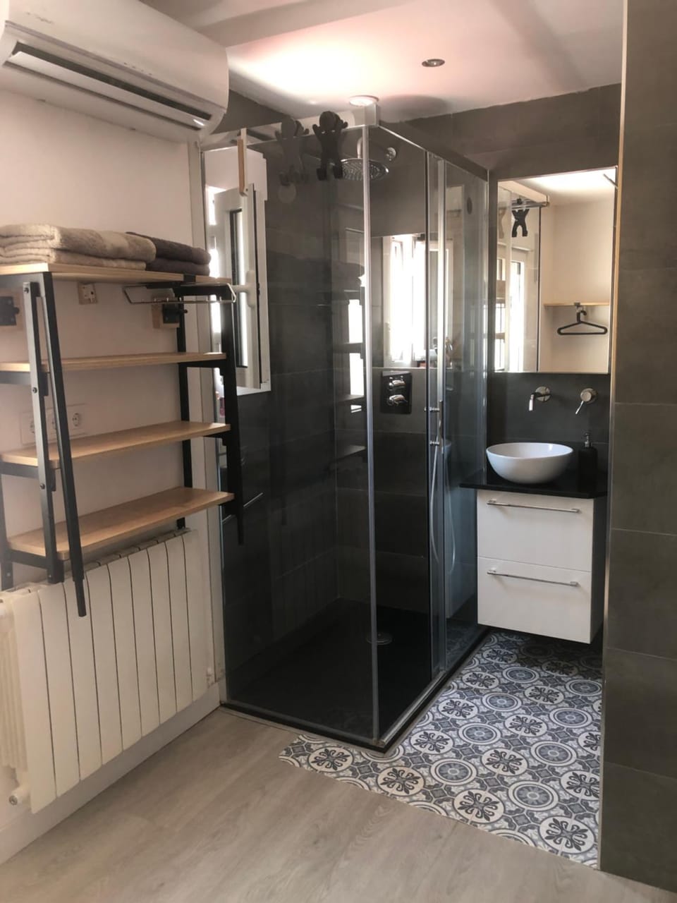 Shower, Bathroom