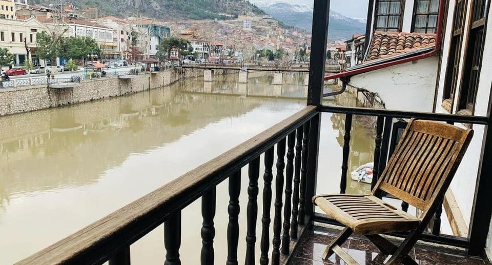 Balcony/Terrace, River view