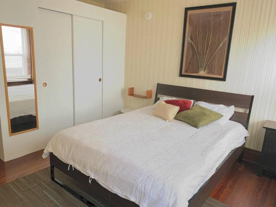 Cute and cozy at Niagara Falls USA House in Niagara Falls