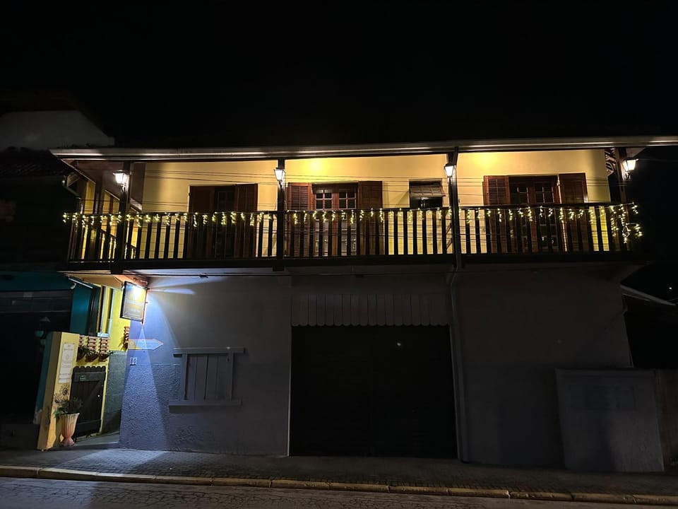 Property building, Facade/entrance, Night