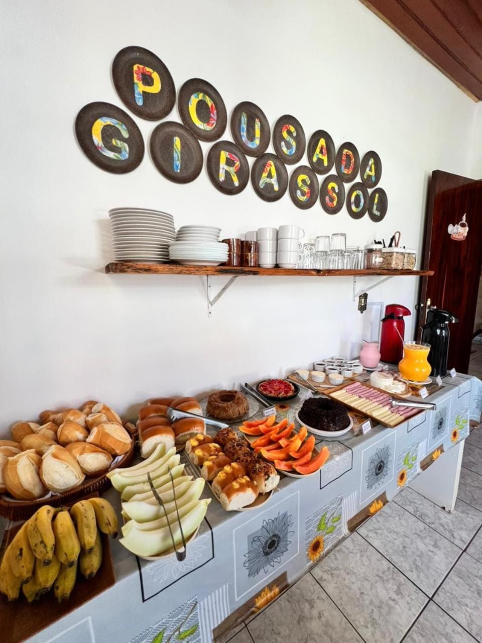 Breakfast, Buffet breakfast