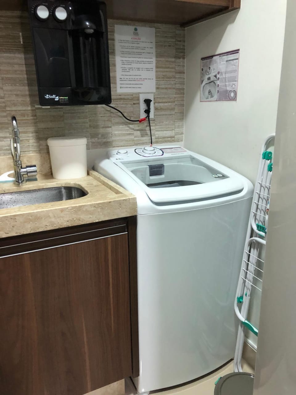 Kitchen or kitchenette, Communal kitchen, washing machine