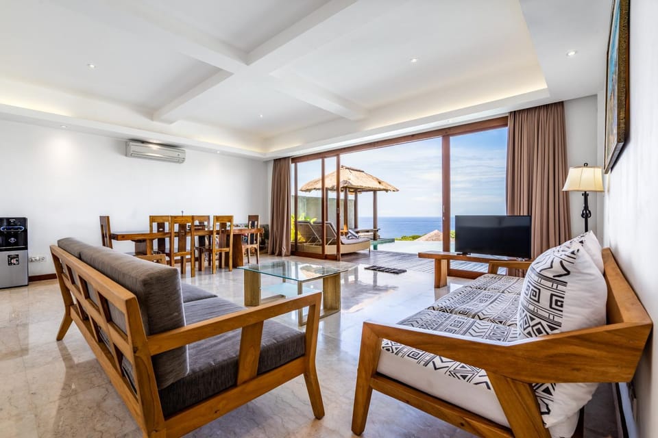 TV and multimedia, Living room, Seating area, Dining area, Sea view, air conditioner