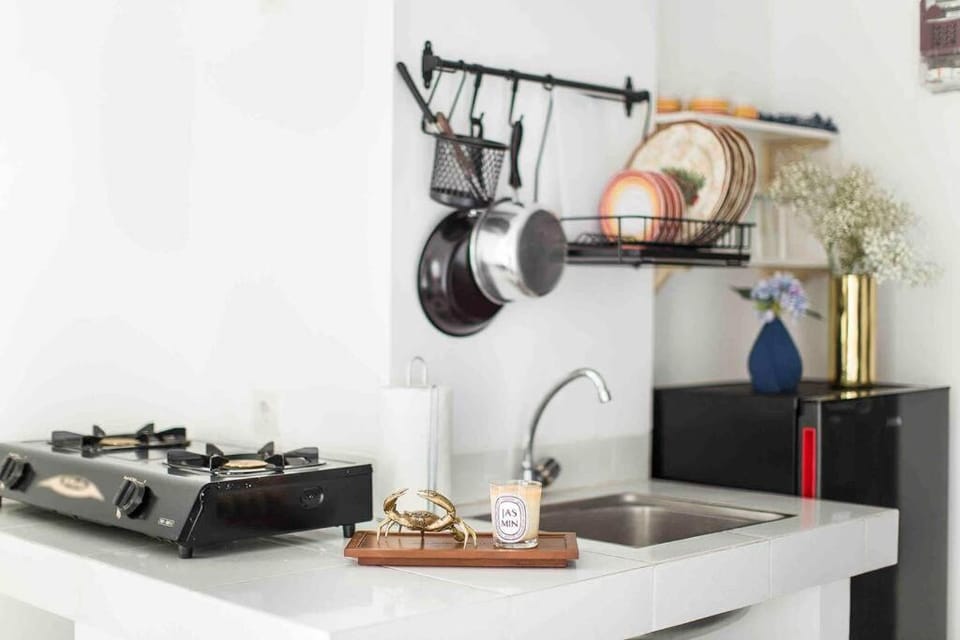 Kitchen or kitchenette, stove