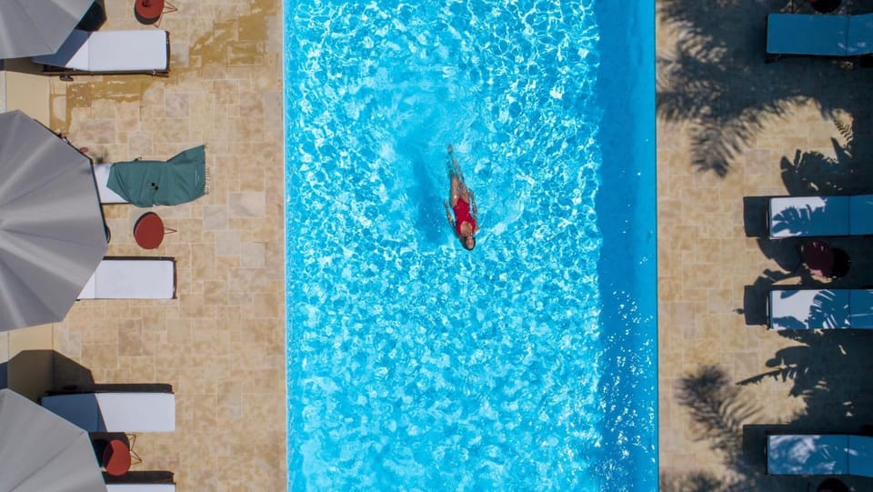 Day, Pool view, Swimming pool, sunbed