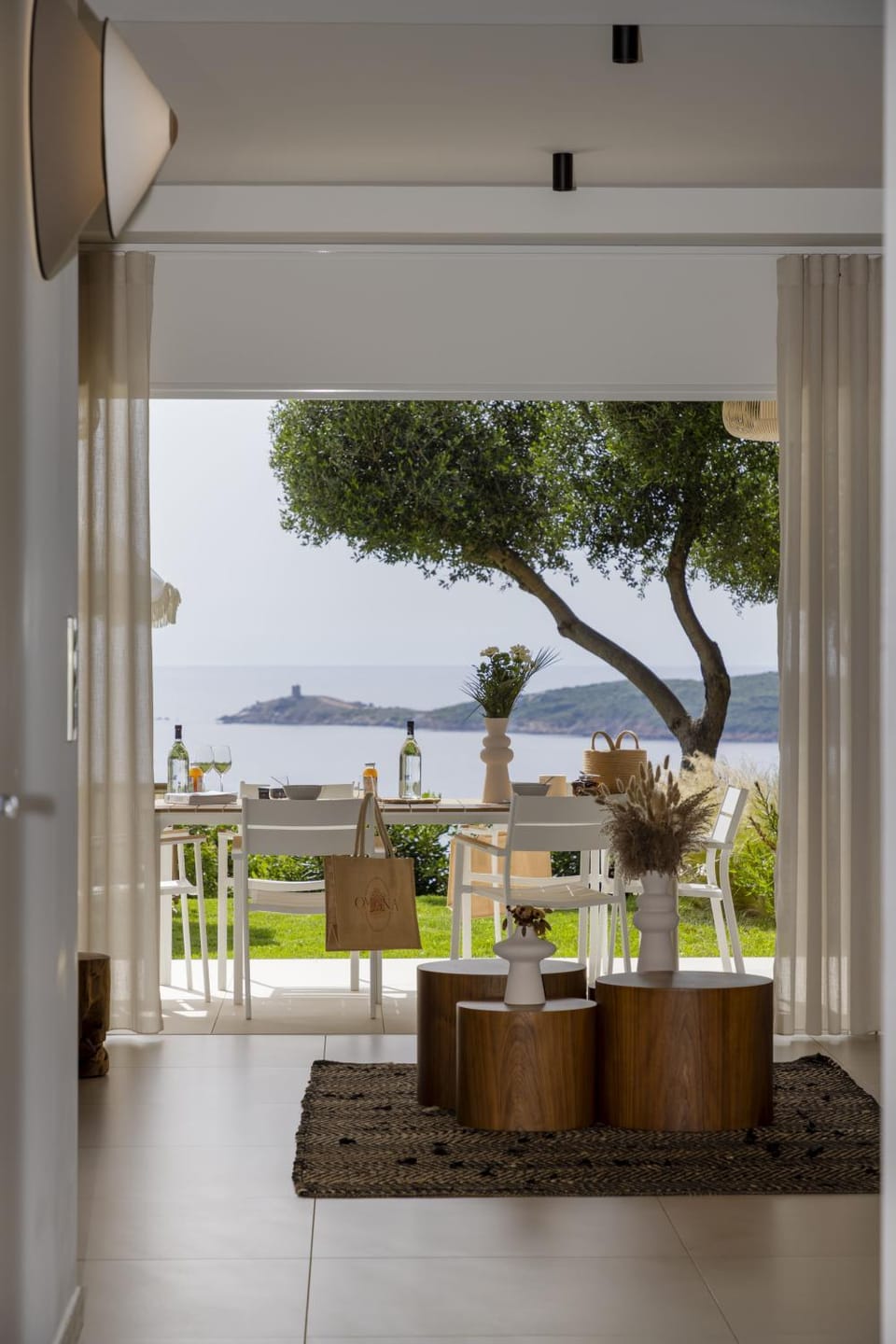 Natural landscape, Balcony/Terrace, Garden view, Sea view