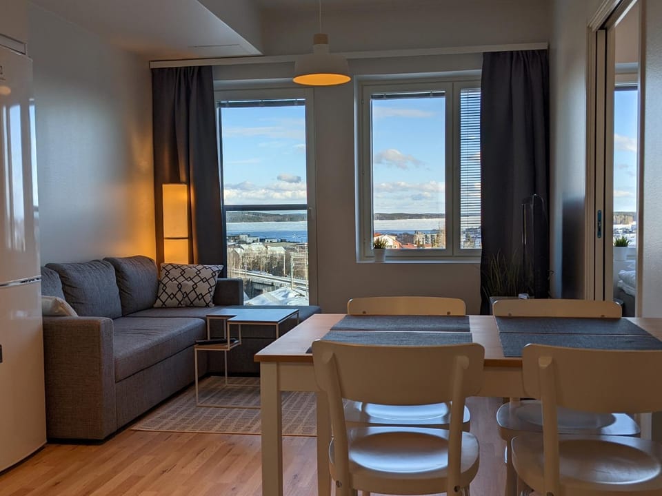 View (from property/room), View (from property/room), Living room, Photo of the whole room, Decorative detail, Seating area, Dining area