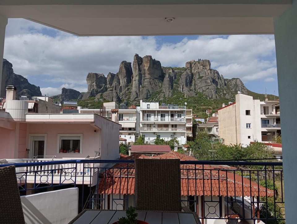 Neighbourhood, Balcony/Terrace