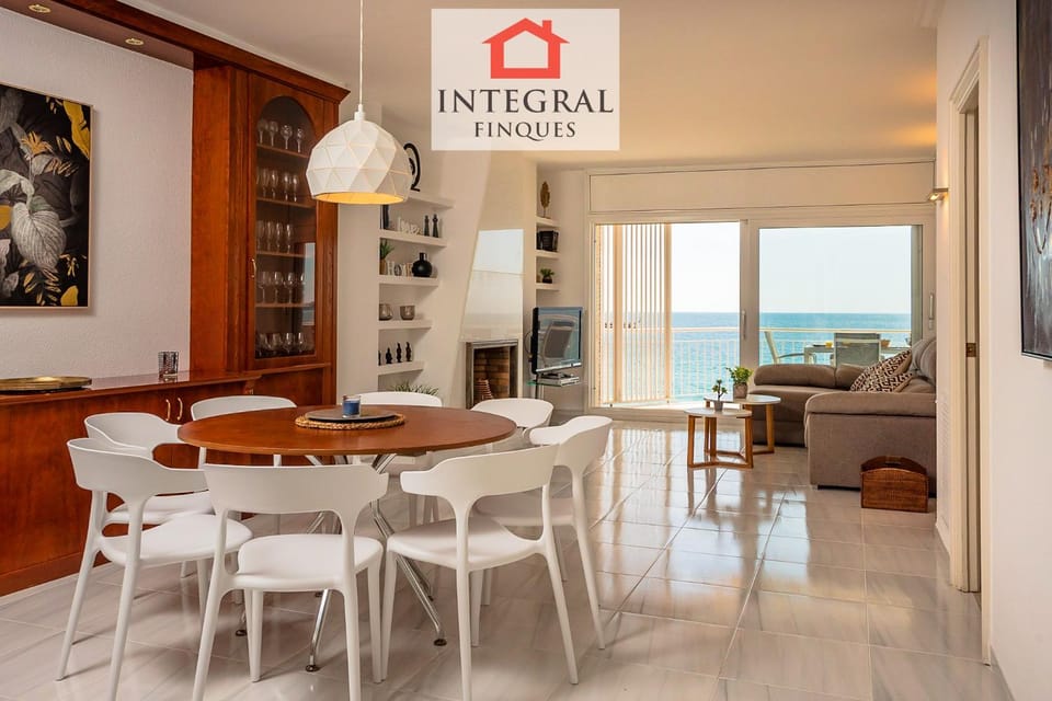 Lounge or bar, Dining area
