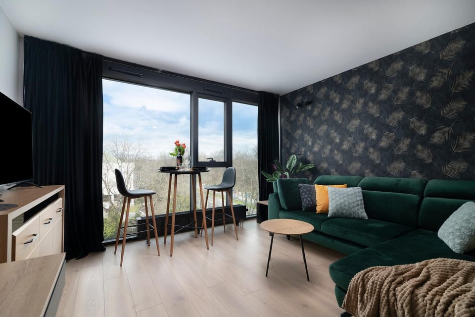 Easy Rent Apartments - BRILLIANT, Basen & SPA, Centrum 24h Check-in Apartment in Masovian Voivodeship