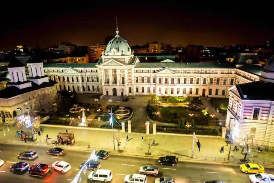 Night, View (from property/room), City view, Street view