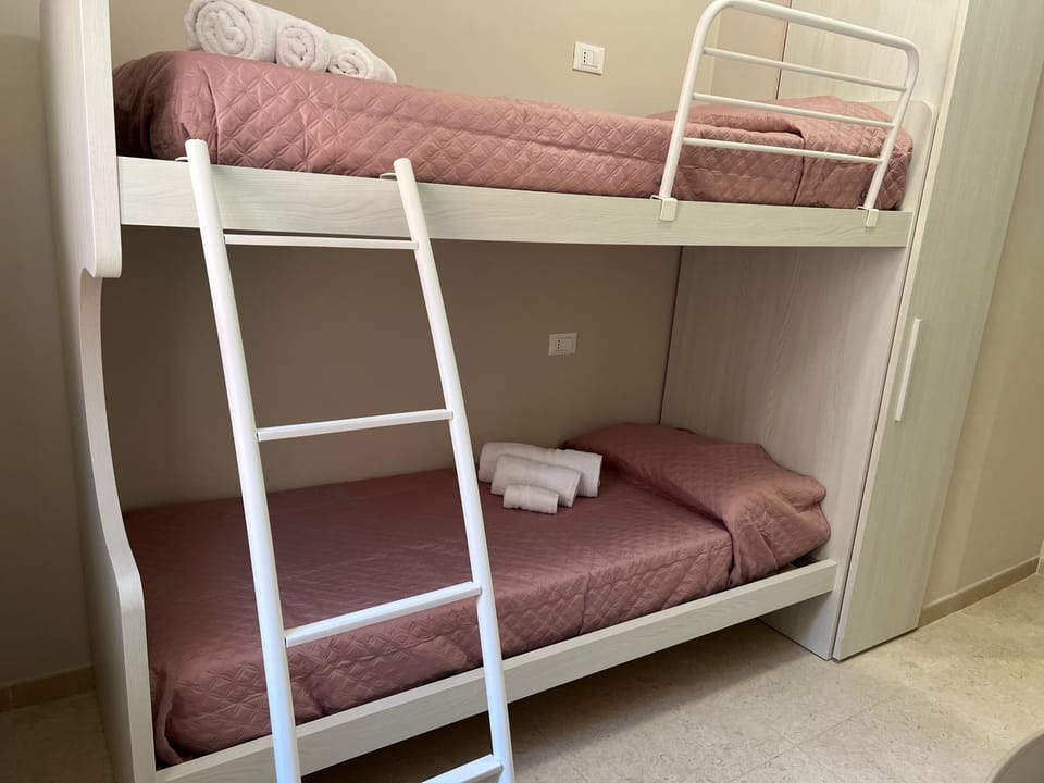 bunk bed