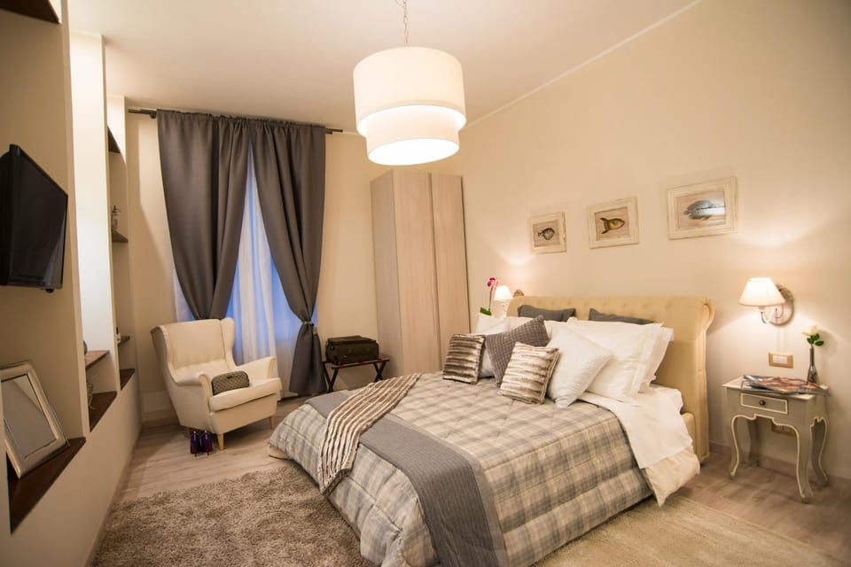 Day, Other, Photo of the whole room, Bedroom, Seasons