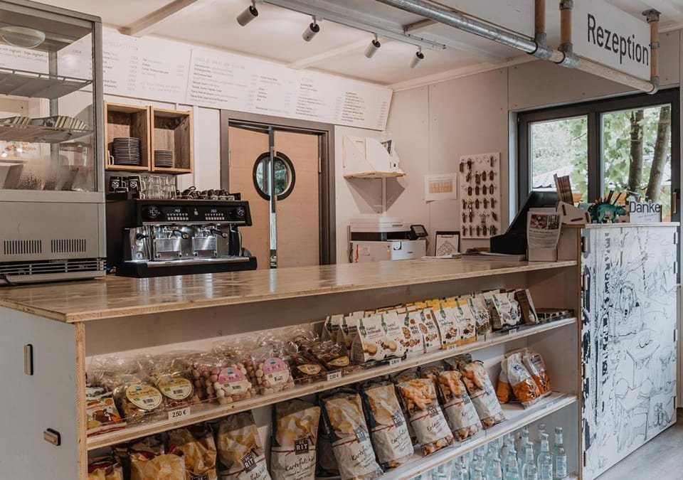 Restaurant/places to eat, Lobby or reception, Food and drinks