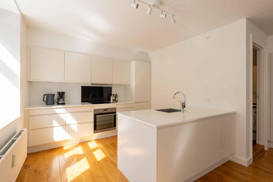 Kitchen or kitchenette, oven, stove