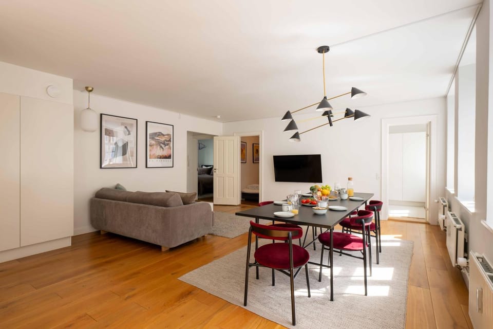 Living room, Dining area