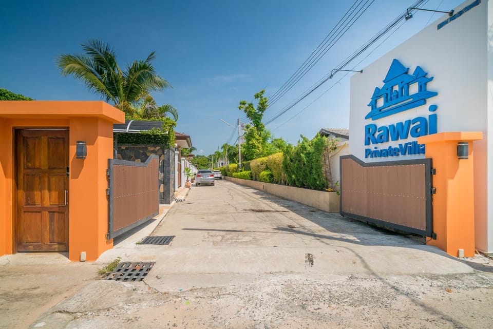 Facade/entrance, Property logo or sign