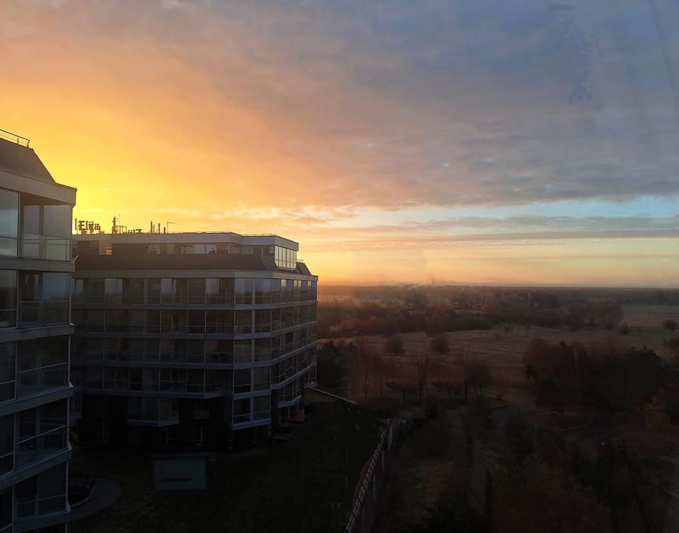Property building, Natural landscape, Bird's eye view, View (from property/room), Sunrise