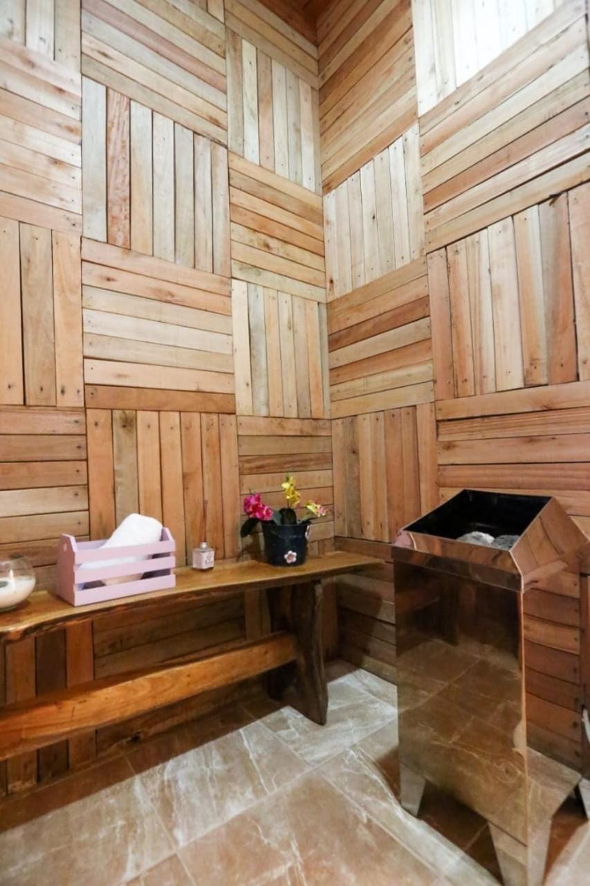 Apart Hotel Las Violetas Apartment in Misiones Province, Argentina
