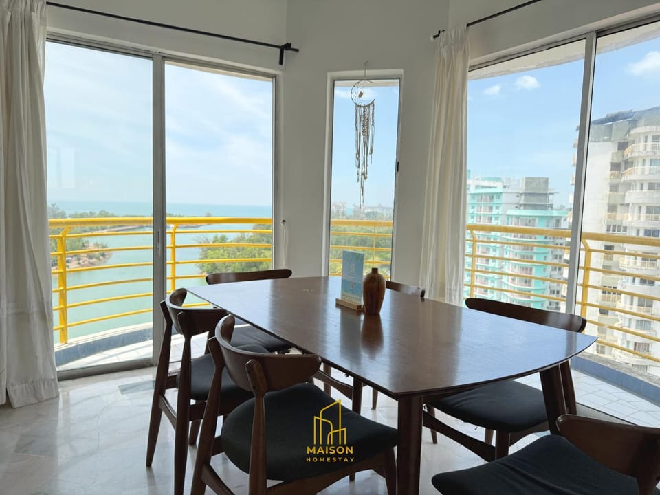 Day, View (from property/room), Balcony/Terrace, Seating area, Dining area, Sea view