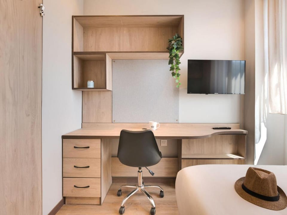 Property building, TV and multimedia, Other, furniture