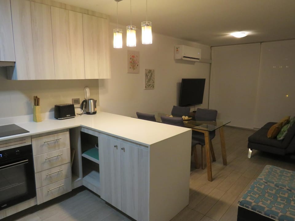 TV and multimedia, Kitchen or kitchenette, air conditioner