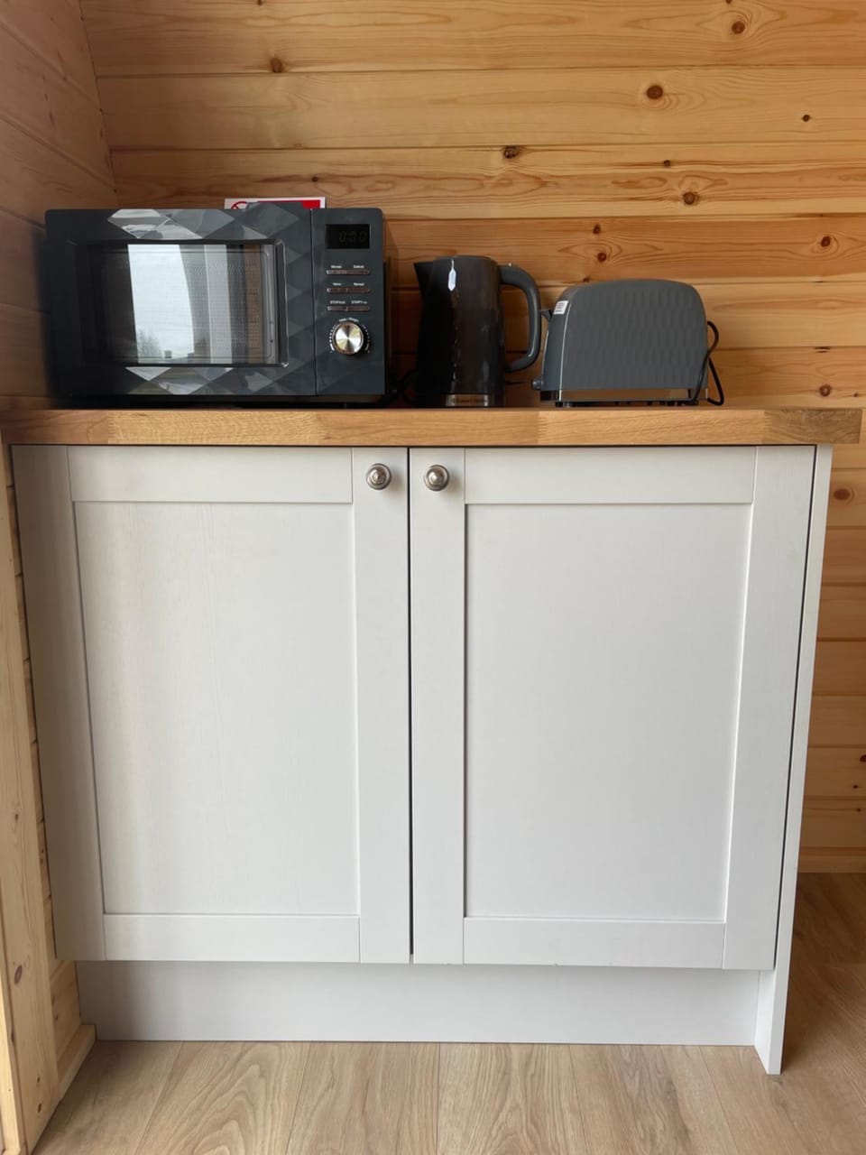 Kitchen or kitchenette, Communal kitchen