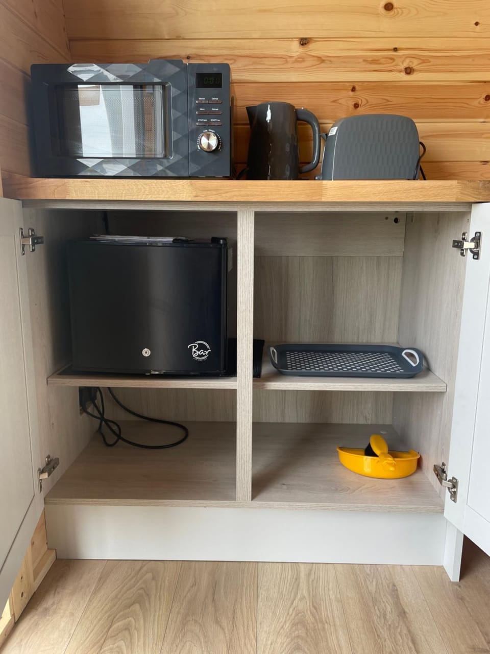 Kitchen or kitchenette, Communal kitchen