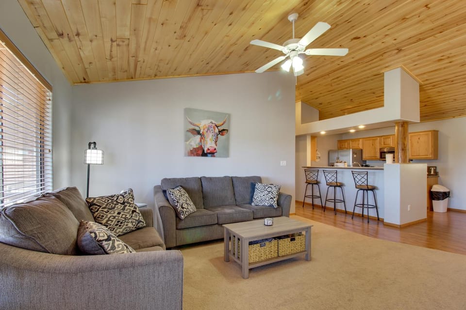 Families Welcome! Overgaard Cabin w/ Playground Cabin in Heber-Overgaard