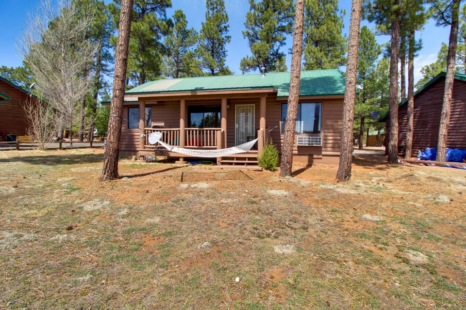 Families Welcome! Overgaard Cabin w/ Playground Cabin in Heber-Overgaard