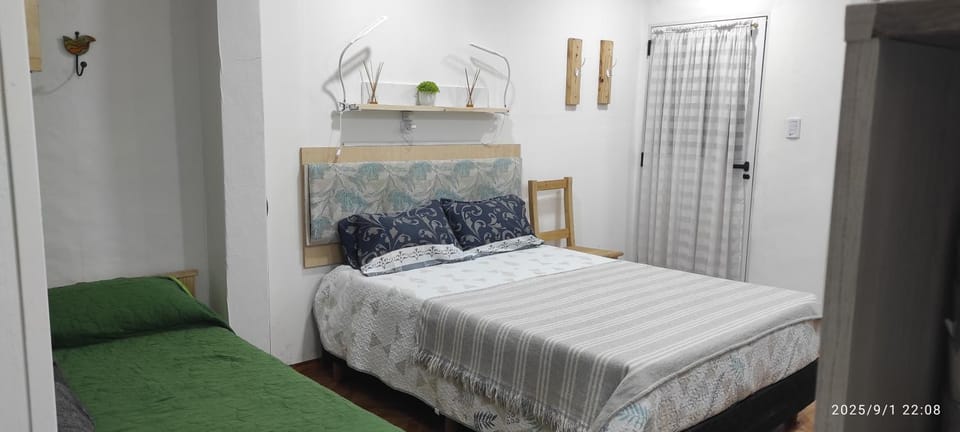 Ezeiza 3 departamento privado a 15 minutos del aeropuerto hasta 7 personas OPCIONAL TRANFER DESDE Y HACIA EL AEROPUERTO DE EZEIZA LAS 24 HORAS pet friendly conexion con Aeroparque Apartment in Uruguay