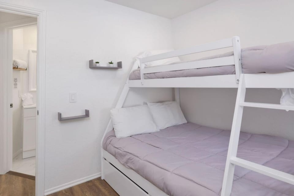 bunk bed