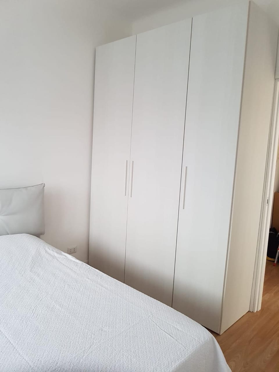 Photo of the whole room, wardrobe