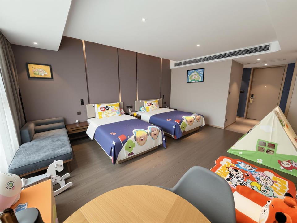 Atour Hotel Zhongshan West Xingzhong Plaza Hotel in Guangzhou