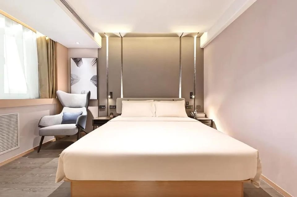 Atour Hotel Beijing Liuli Bridge West Station Hotel in Beijing