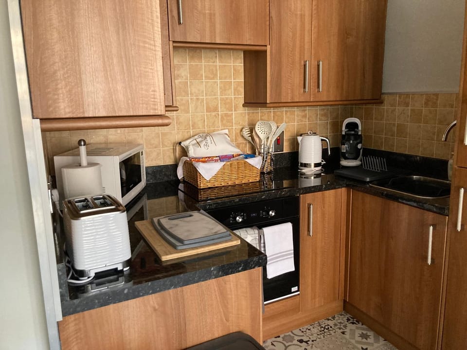 Kitchen or kitchenette, Breakfast