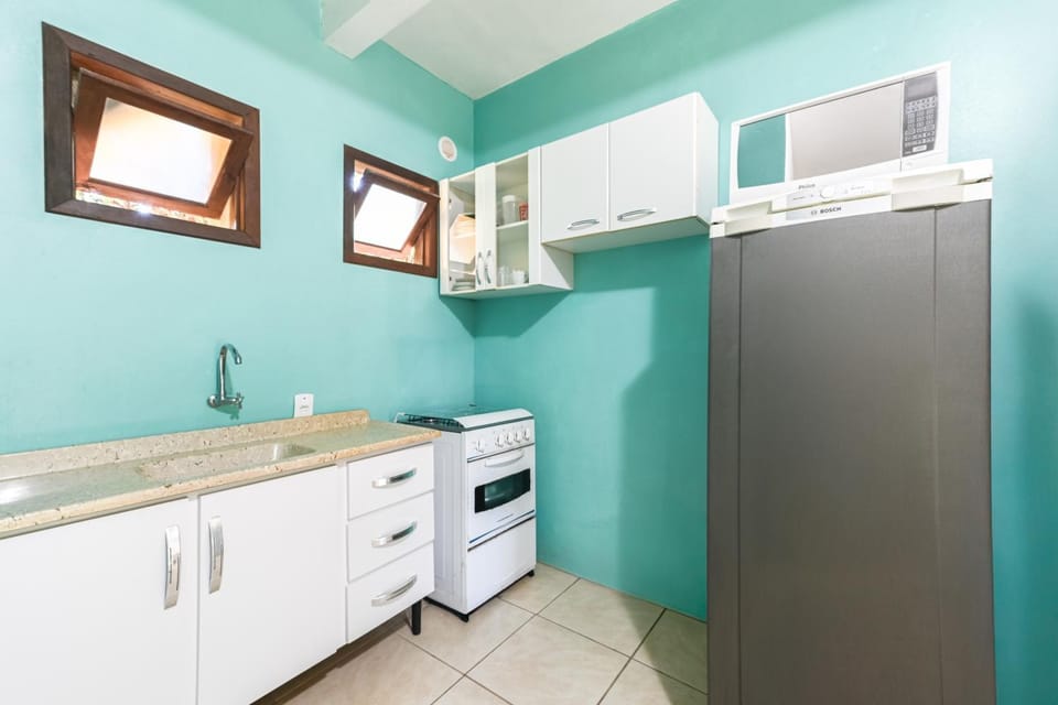 Kitchen or kitchenette, oven, stove