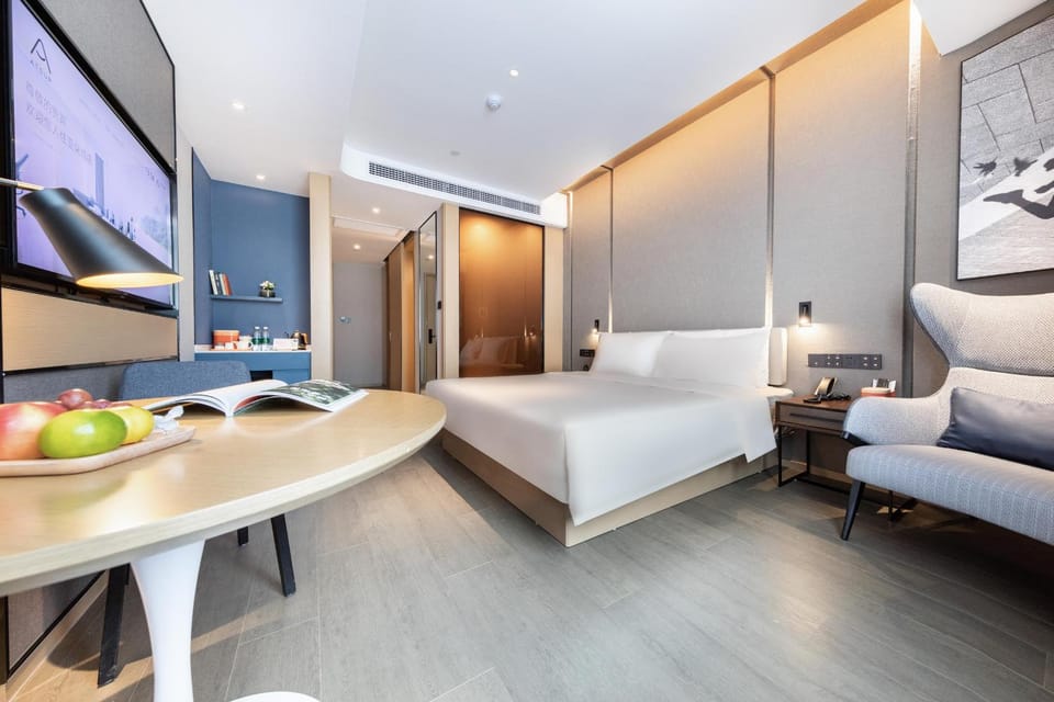 Bed, Photo of the whole room