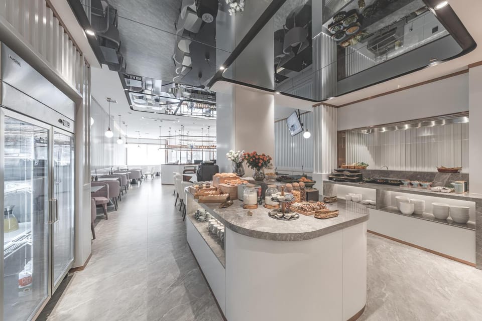 Atour Light Hotel Nantong Drum Plaza South Street Hotel in Suzhou